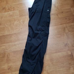 Lululemon Blk Full Length Studio pant 6